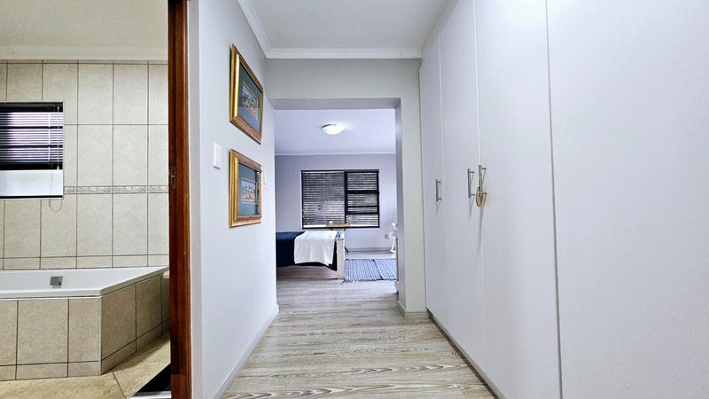 5 Bedroom Property for Sale in Dana Bay Western Cape
